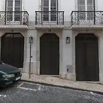 Lovelystay - 3 Bedroom Downtown Wonderwall Lisboa