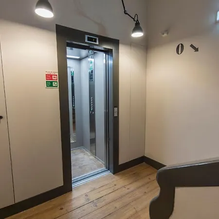 Lovelystay - 3 Bedroom Downtown Wonderwall *