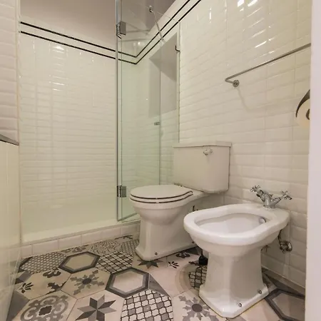 شقة Lovelystay - 3 Bedroom Downtown Wonderwall Lisboa