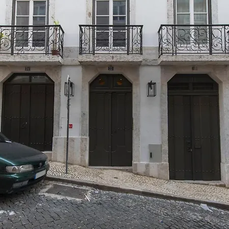 Lovelystay - 3 Bedroom Downtown Wonderwall Lisboa