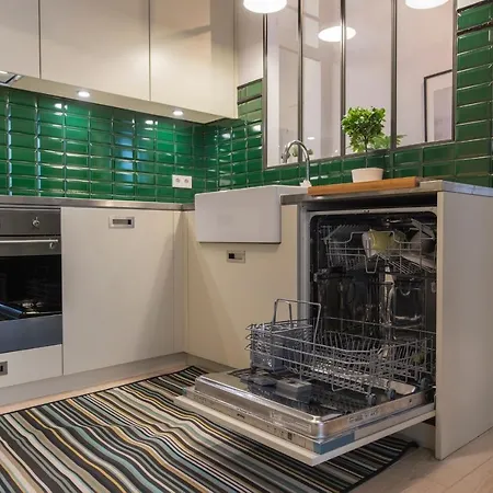 Lovelystay - 3 Bedroom Downtown Wonderwall リスボン